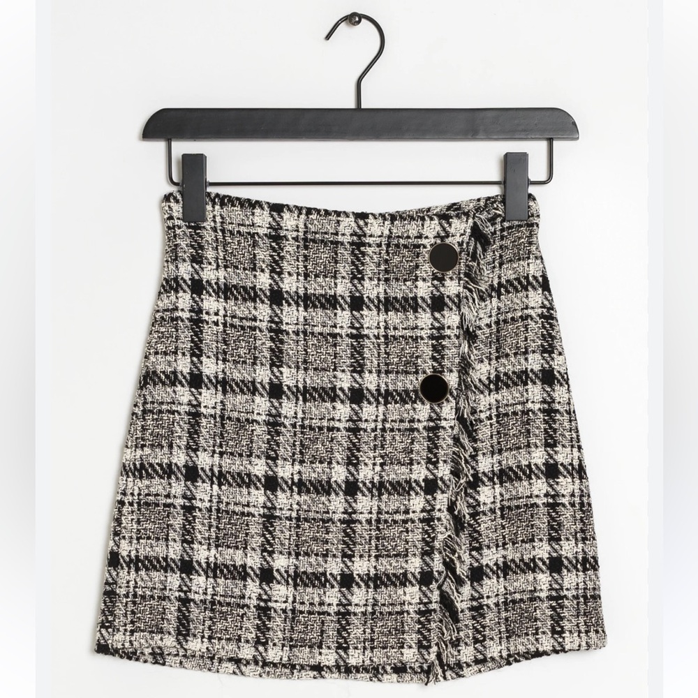 Mango Black and White Tweed mini skirt